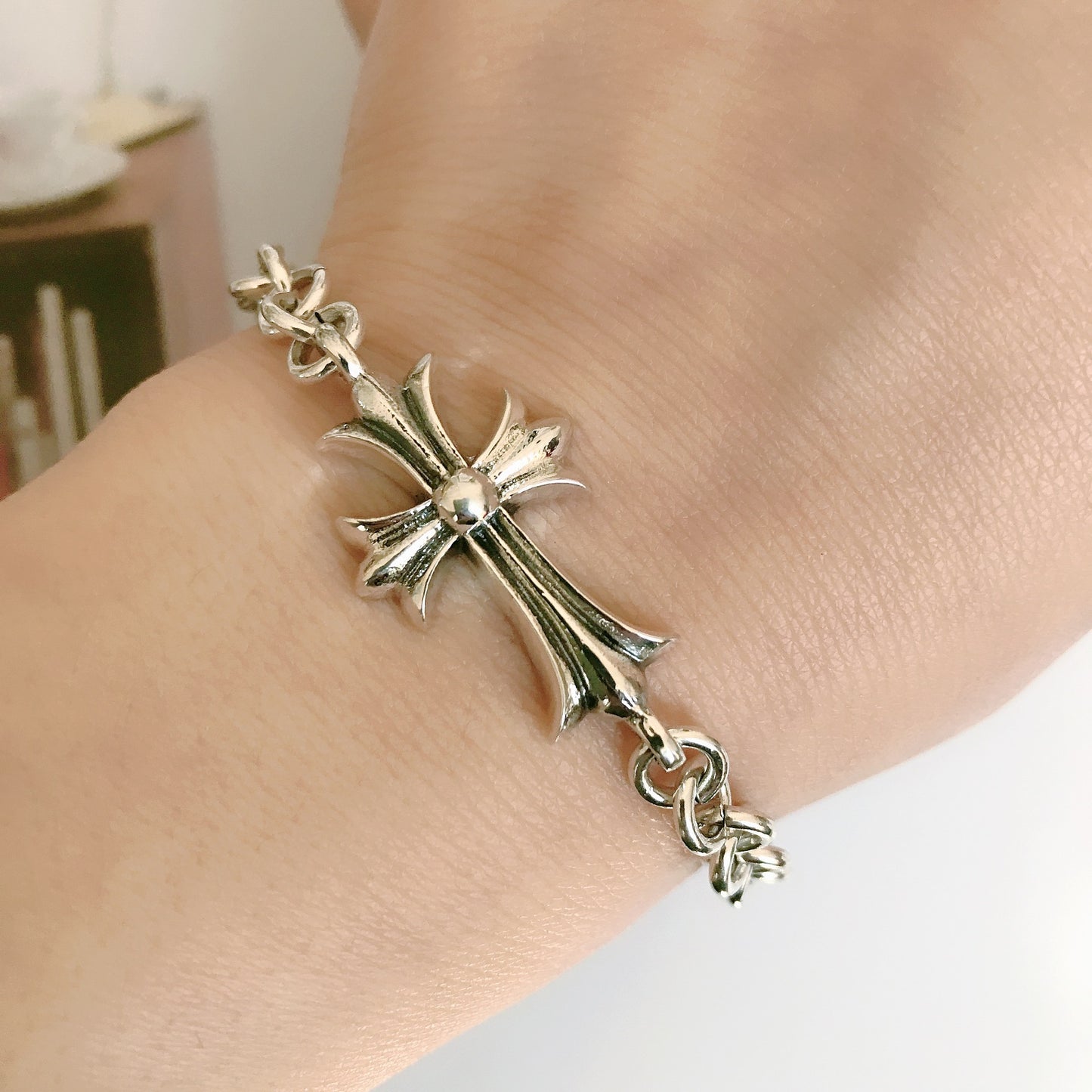 Simple Cross Bracelet